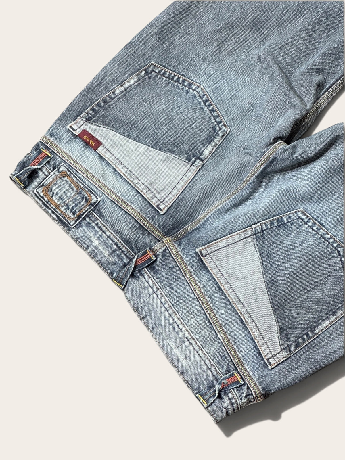 Jean – Teddy Smith – 38 – Homme