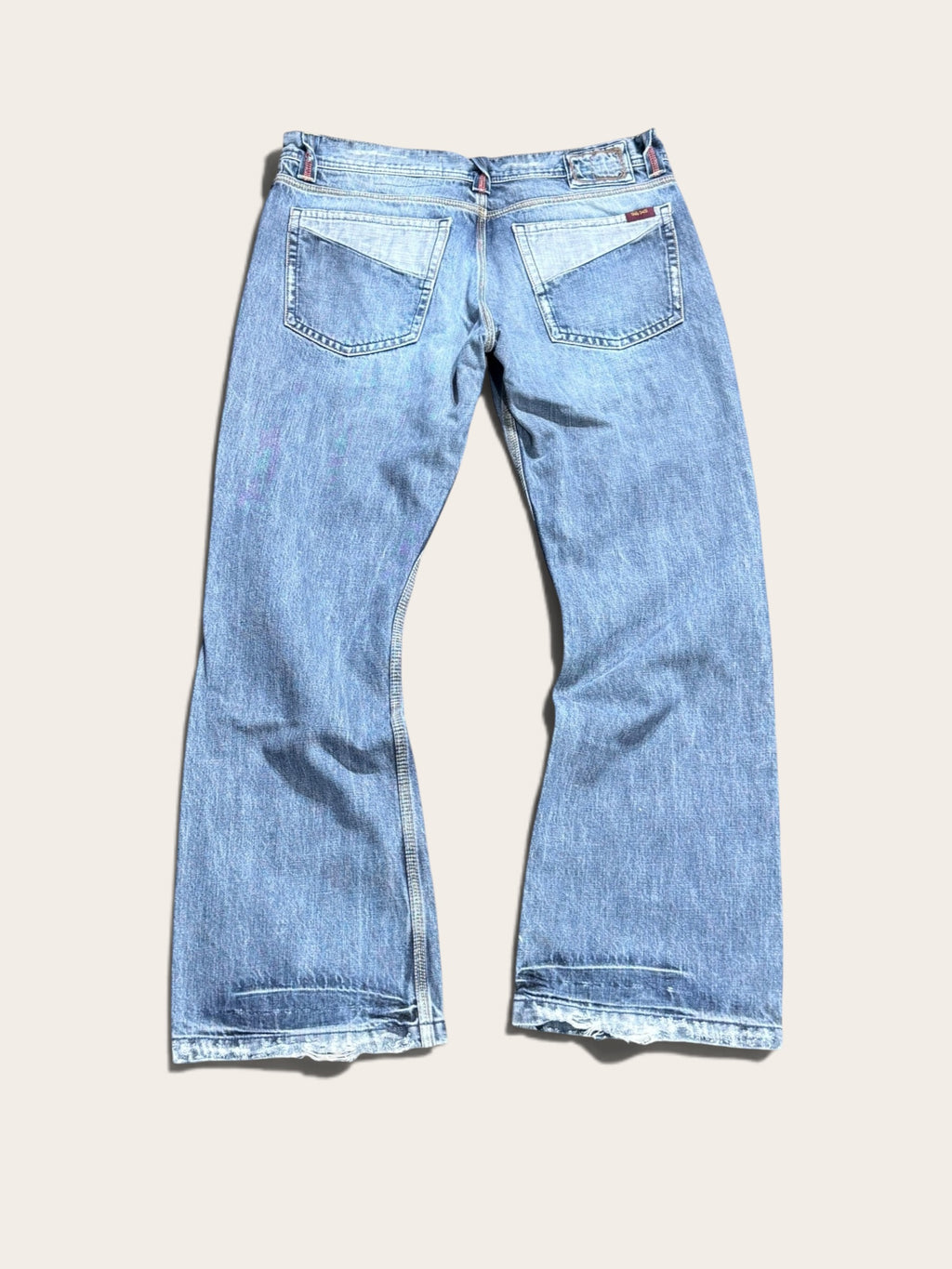 Jean – Teddy Smith – 38 – Homme