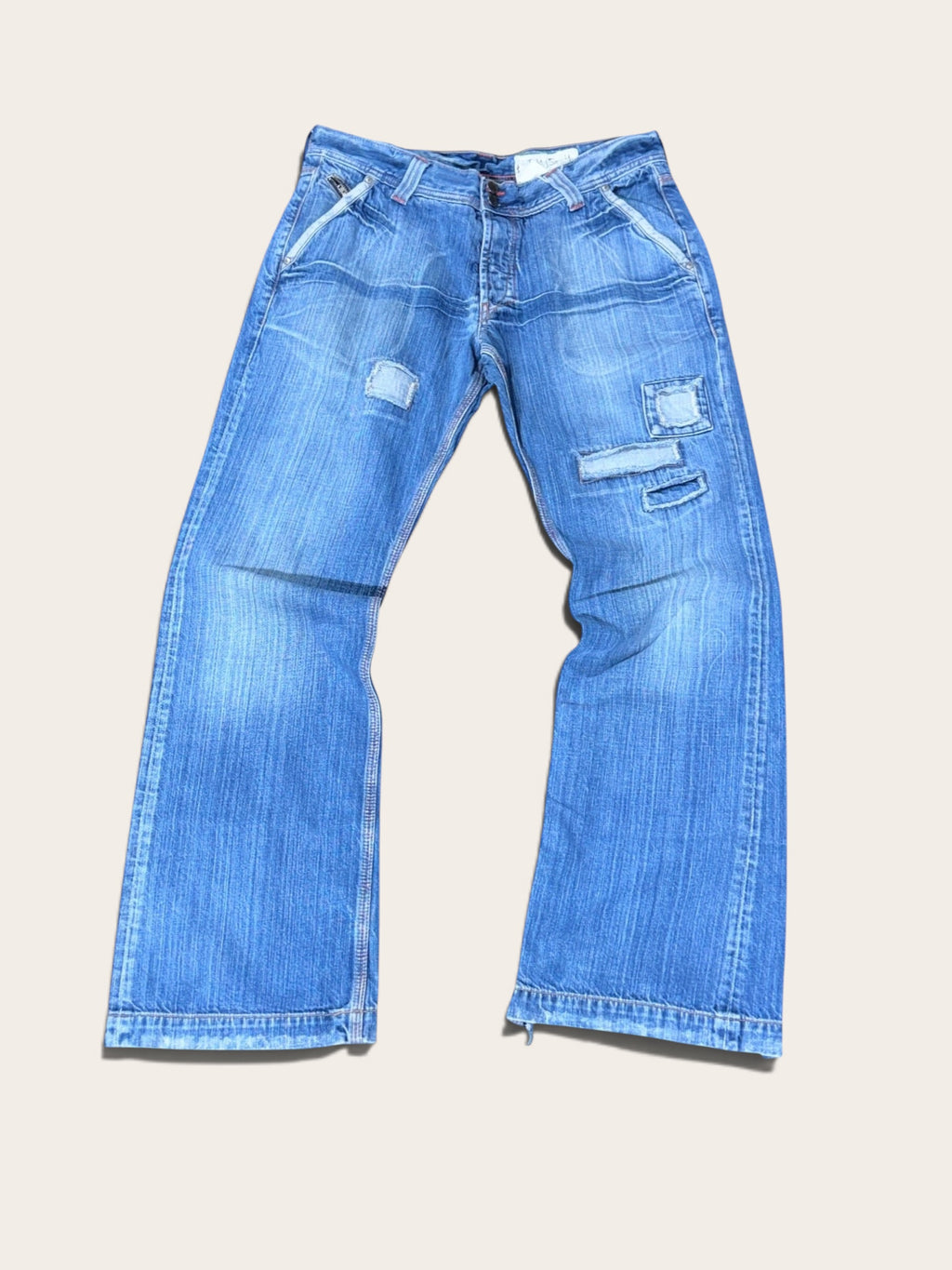 Jean – Teddy Smith – 38 – Homme