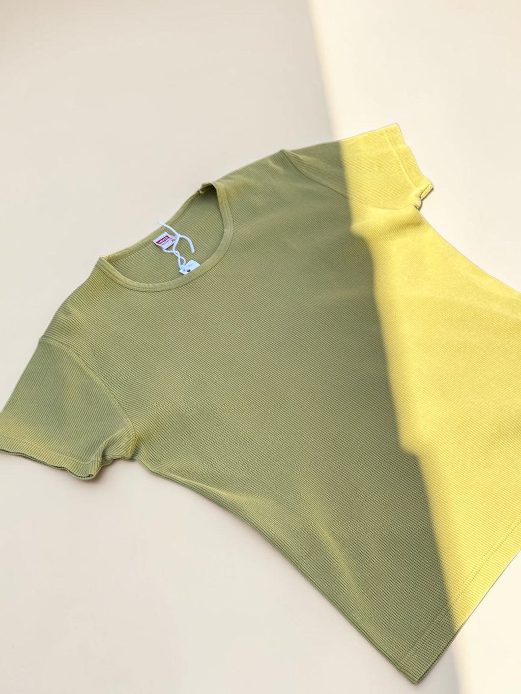 Y2K Levi's T-shirt lime green size XL women's