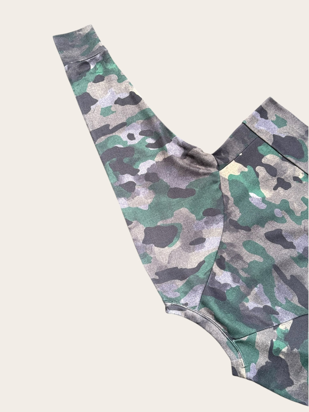 Haut Nike Dri-FIT camouflage – S – Femme — photo complémentaire 6