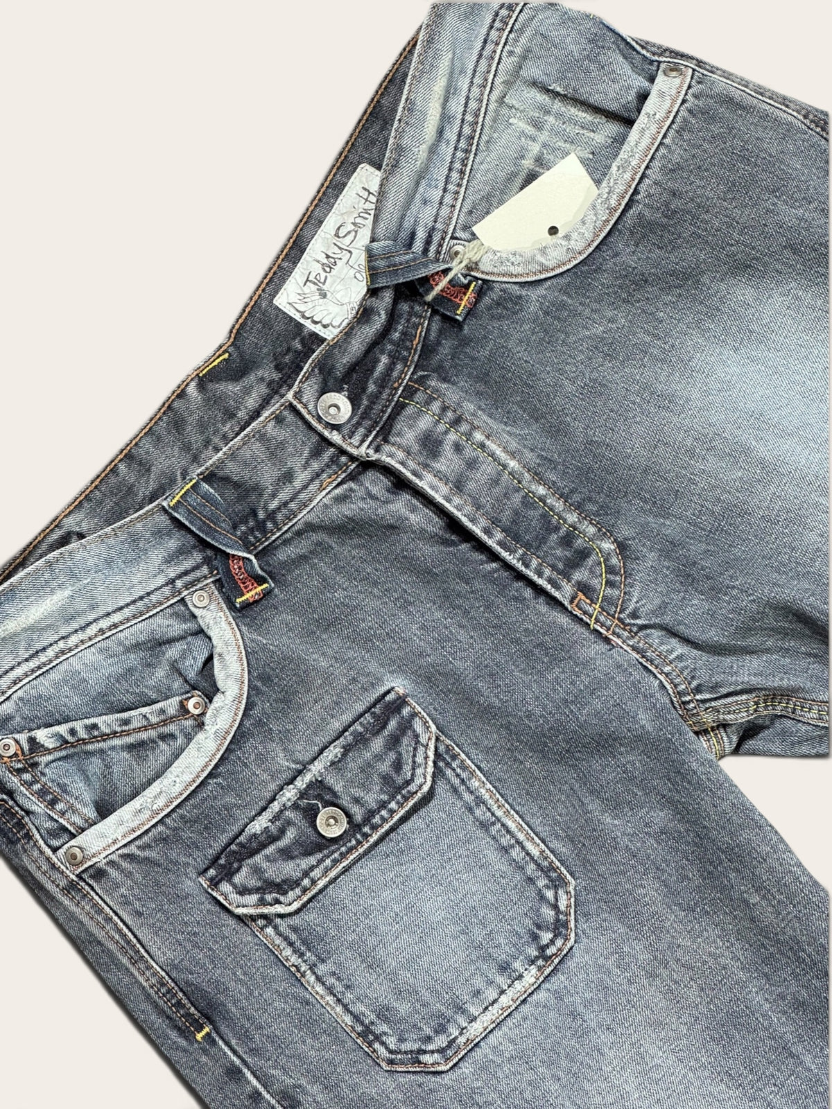 Jean – Teddy Smith – 38 – Homme