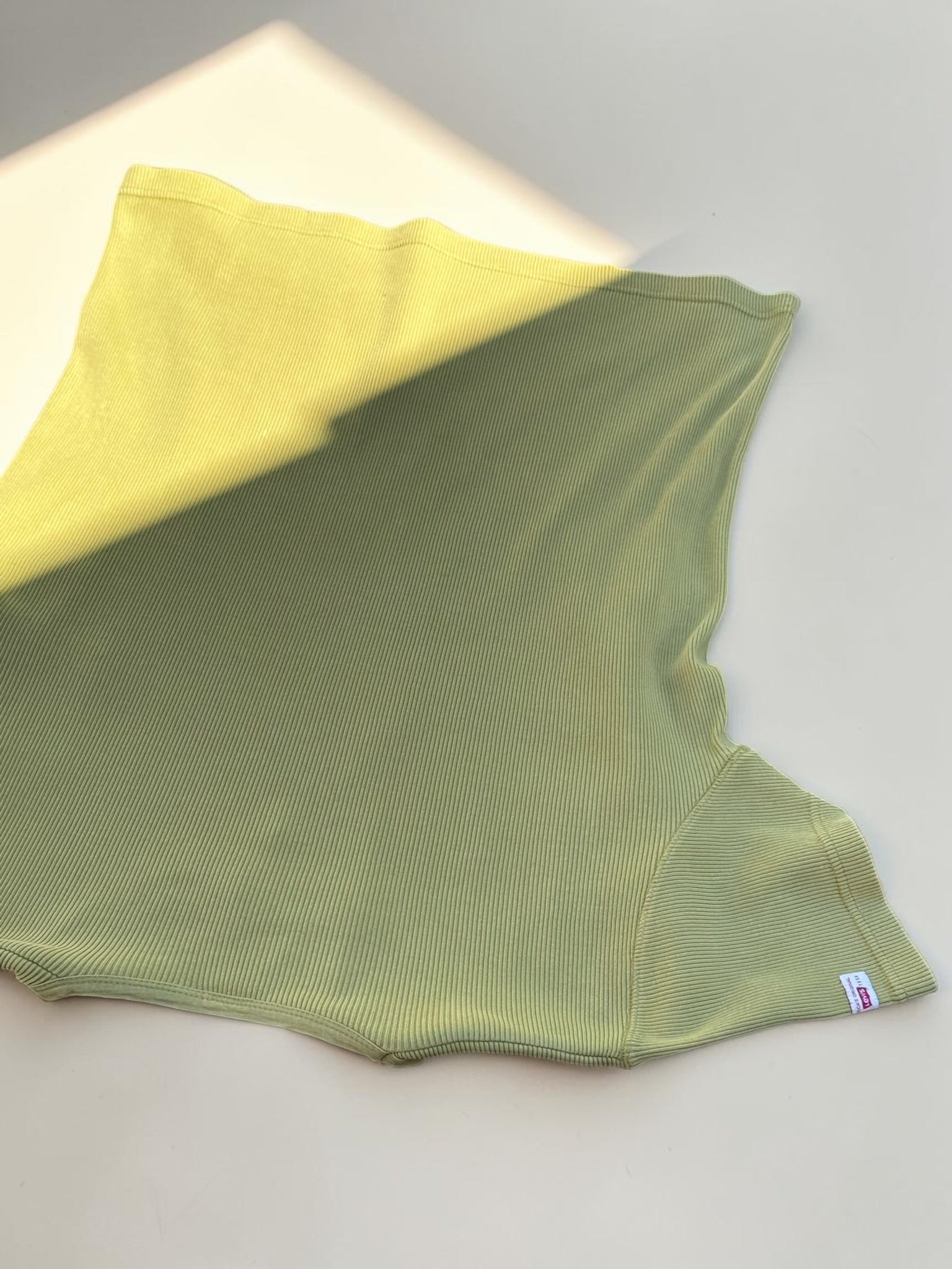 T-shirt Levi’s Vert Anis XL Femme Vintage Années 2000