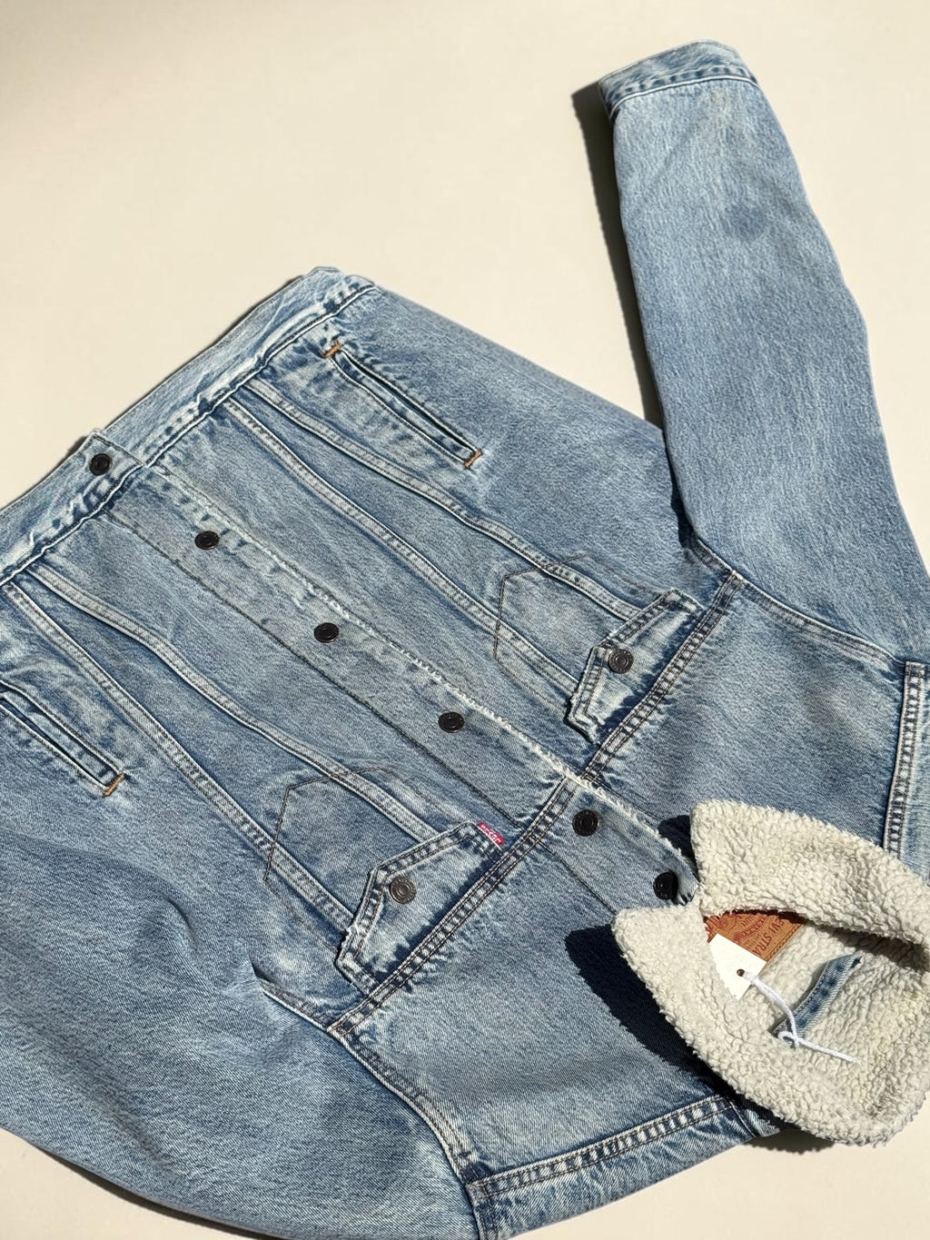 Veste Levi’s en denim doublée sherpa – Bleu clair – M – Homme — photo complémentaire 3