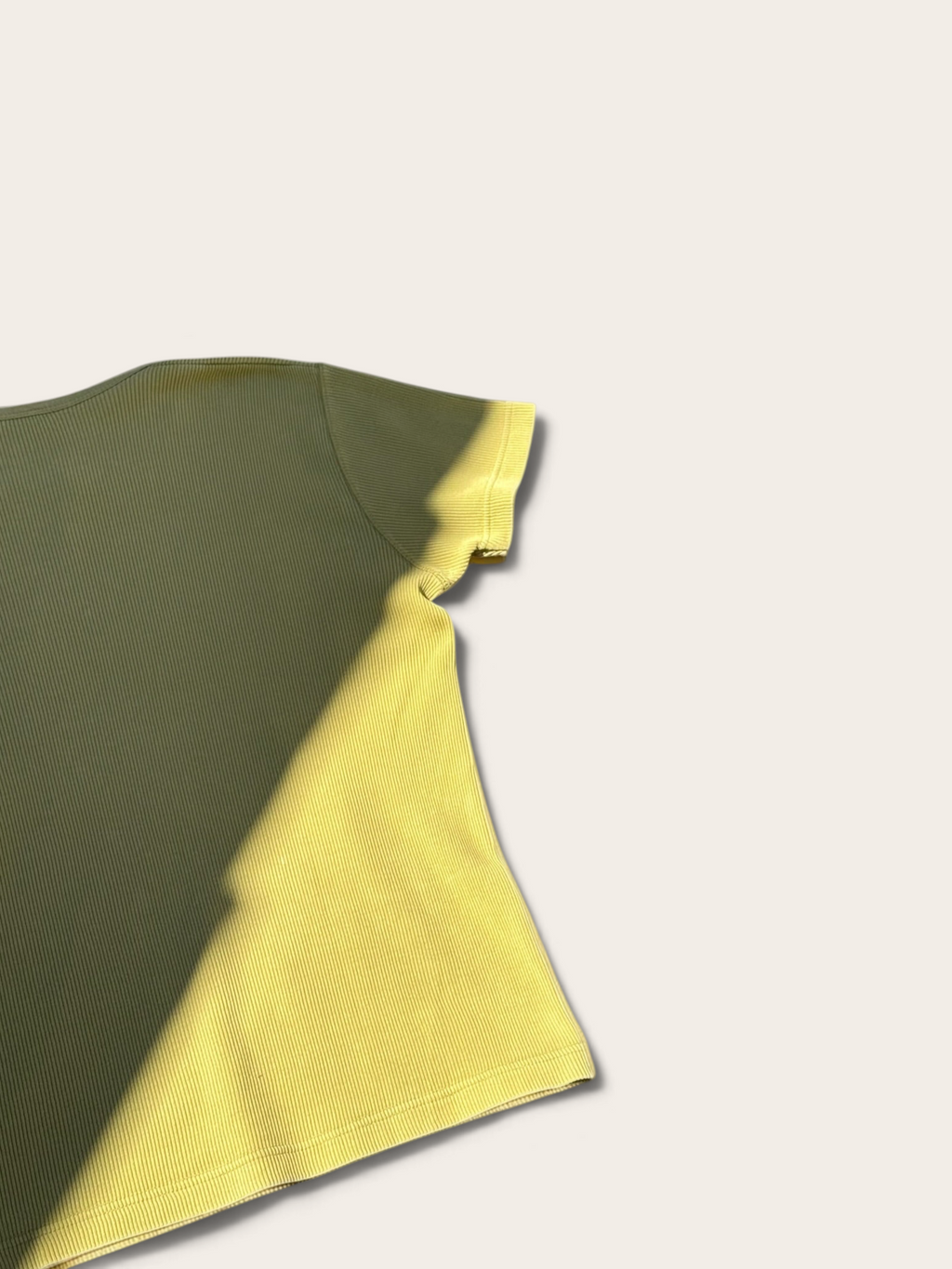 Levi's Ribbed T-Shirt – Lime Green – XL – Women's – Y2K