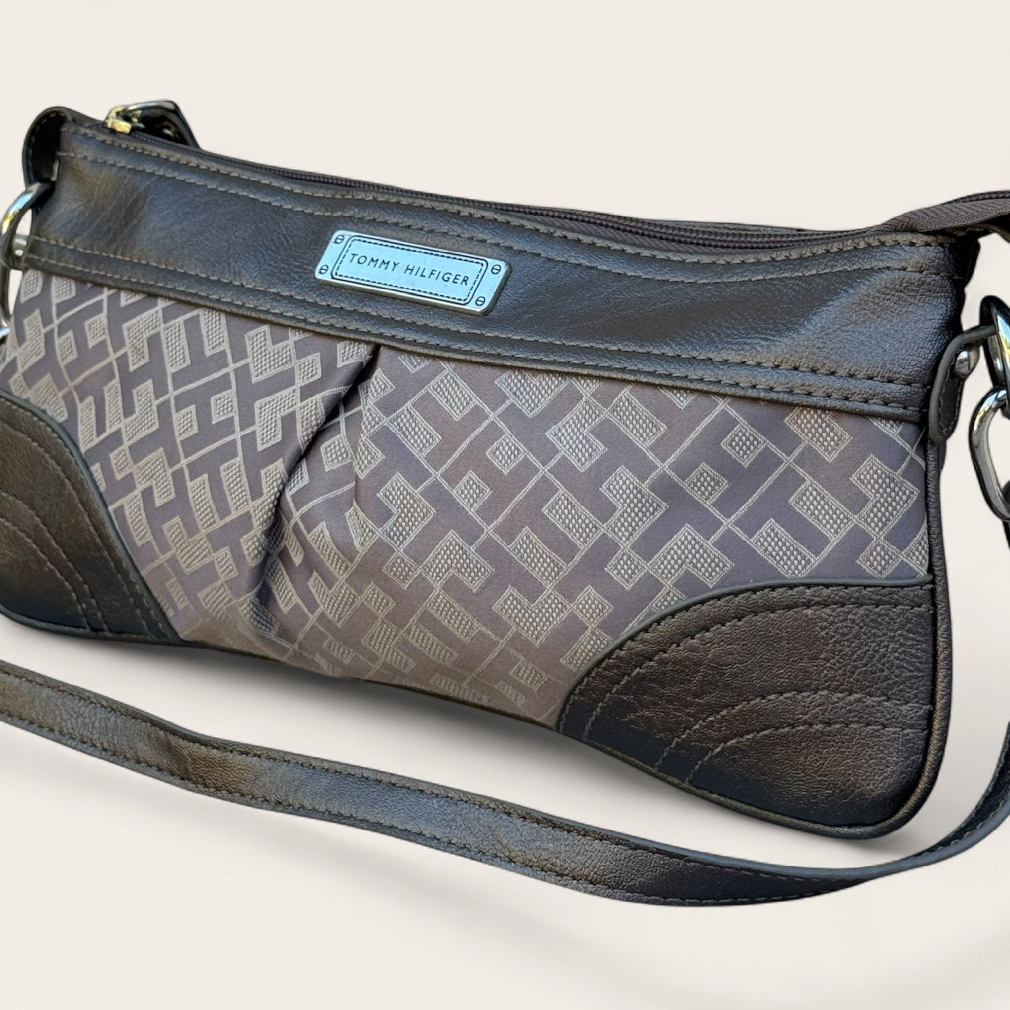 Sac baguette Tommy Hilfiger Monogram – Gris argenté – Taille unique – Femme — photo complémentaire 2