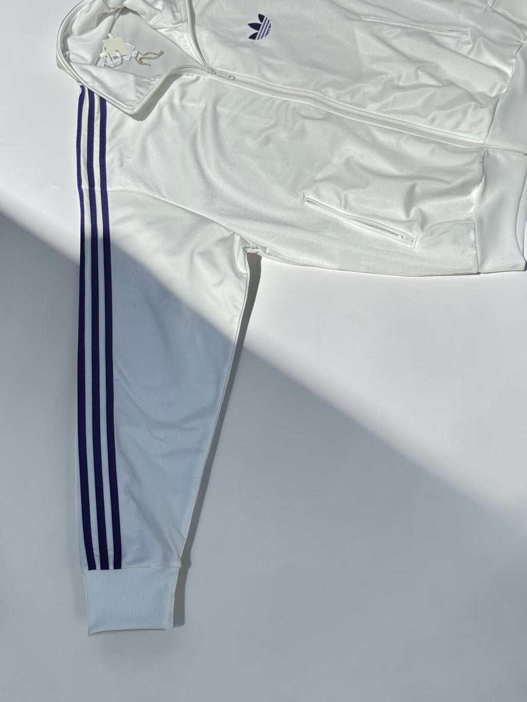 Veste de survêtement Adidas Originals – Blanche et violette – XL – Mixte — photo complémentaire 3