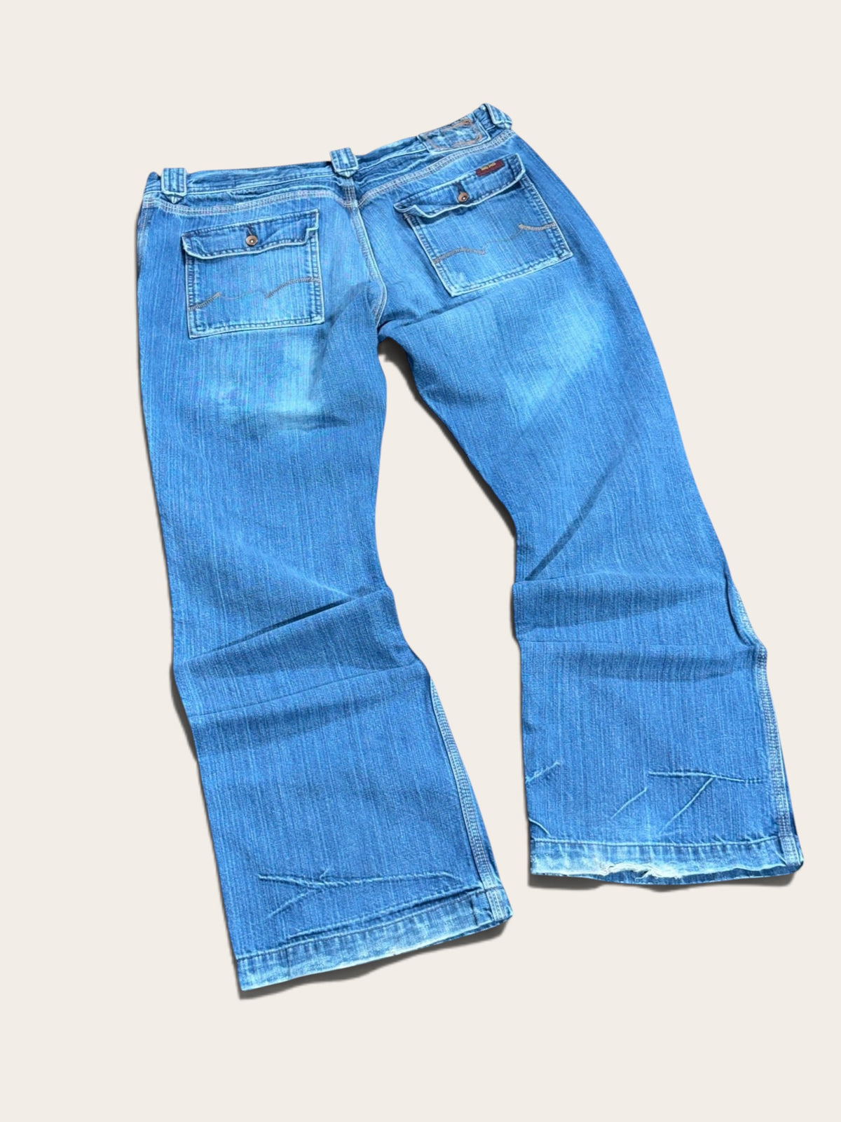 Jean – Teddy Smith – 38 – Homme