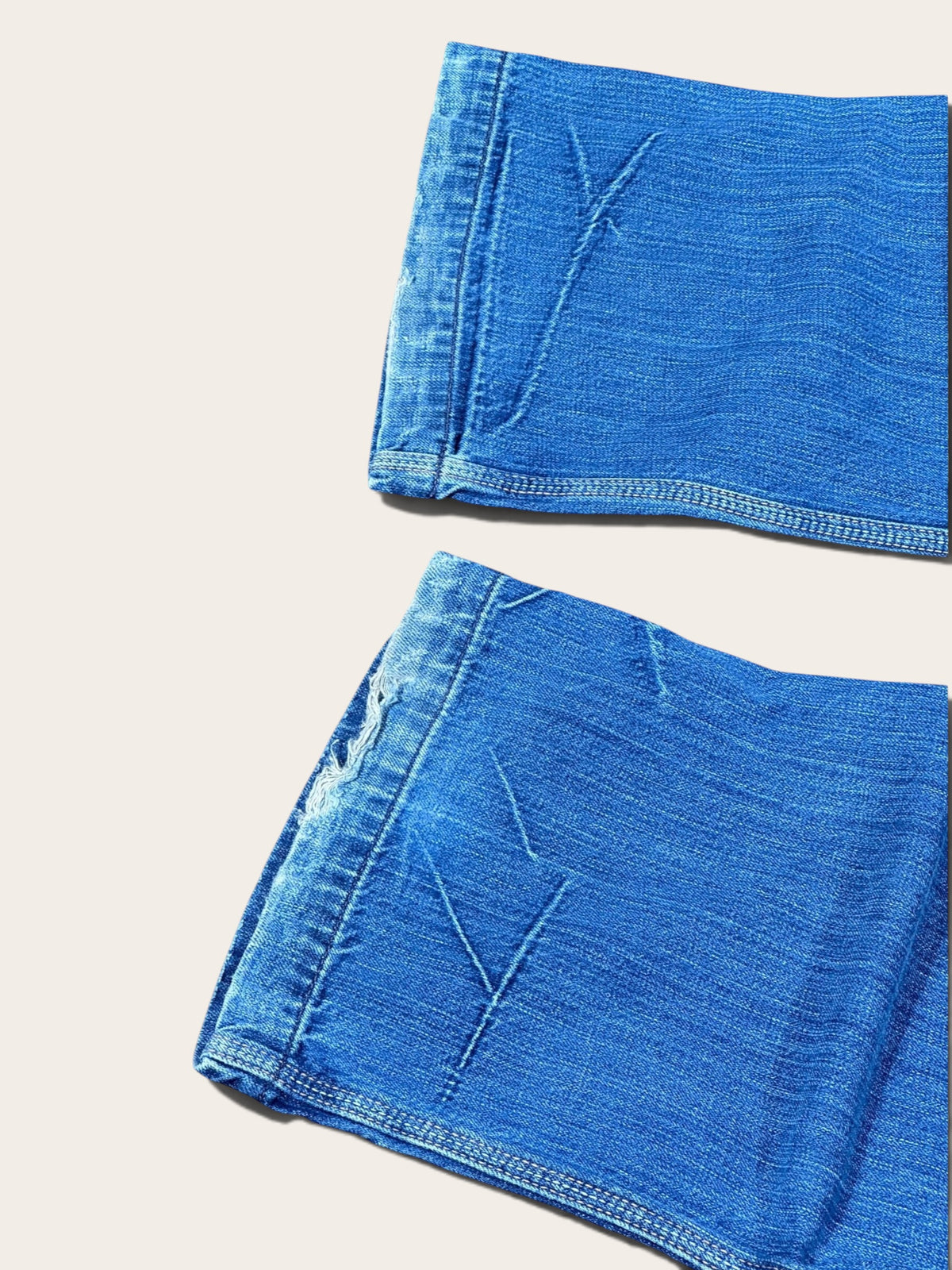 Jean – Teddy Smith – 38 – Homme