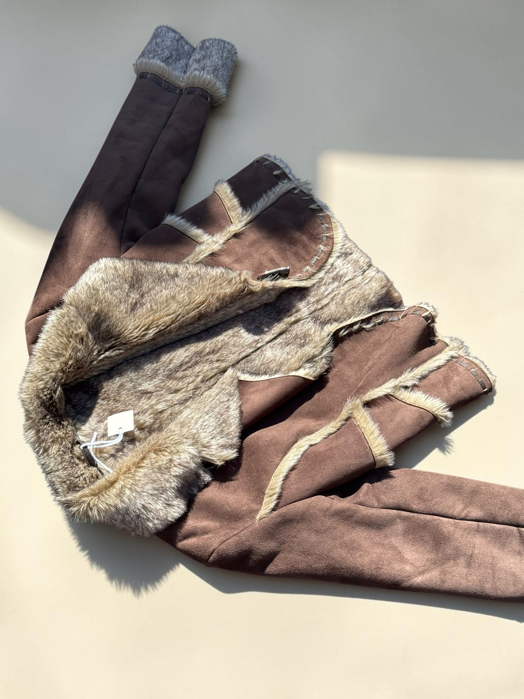 Veste en suédine effet peau lainée – Marron – Taille 2 – Femme – Y2K — photo complémentaire 3