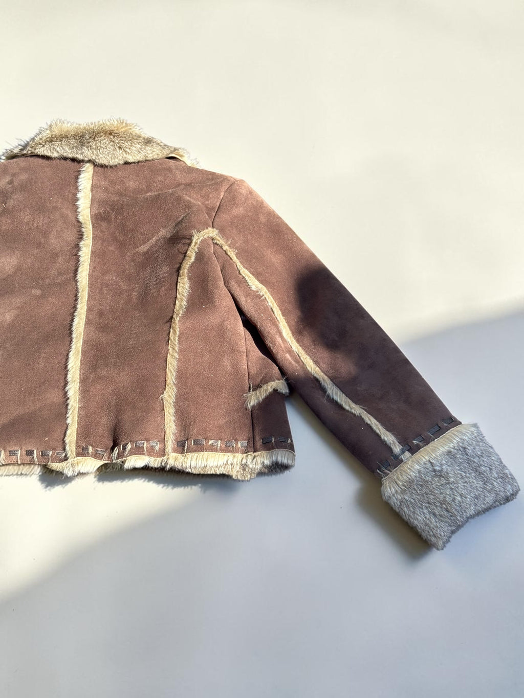 Veste en suédine effet peau lainée – Marron – Taille 2 – Femme – Y2K — photo complémentaire 5